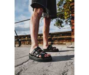 На фото сандалии Dr. Martens Ryker II - Black Temperley