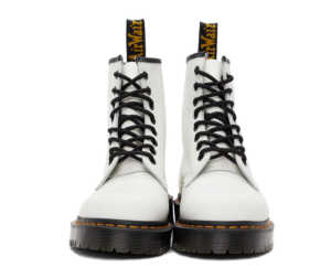 На фото ботинки Dr. Martens 1460 Bex - White Smooth