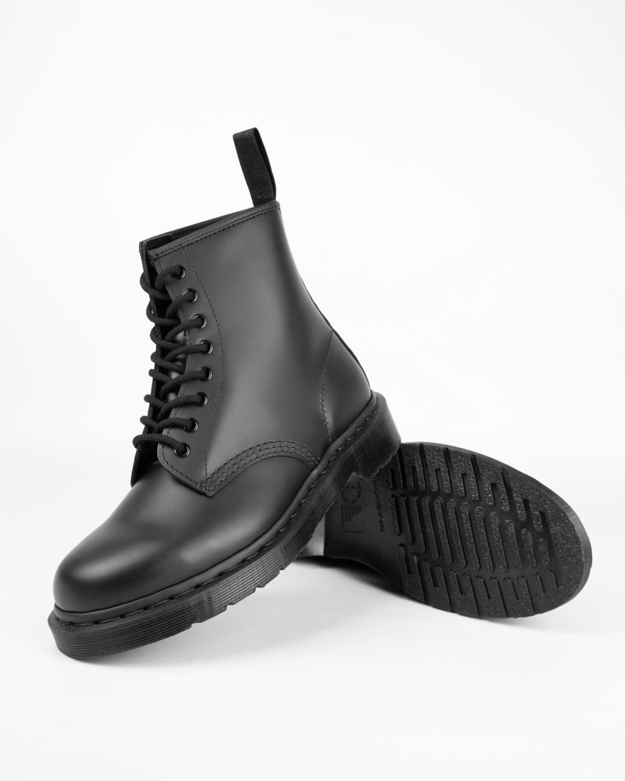 Dr. Martens 1460 - Mono Black Smooth